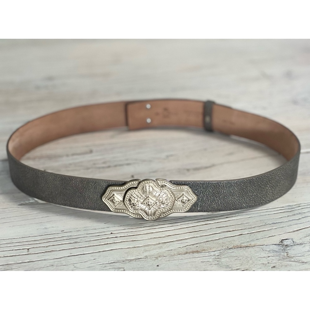 Etro Milano Stingray Metro Belt  Gray Leather Ornate Silver Buckle Size 38 inch - Picture 7 of 12